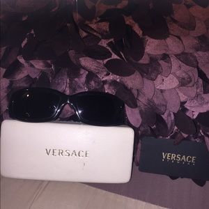 Versace sunglasses, case & card of authenticity